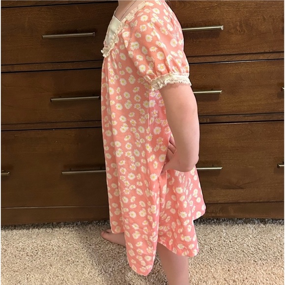 Vintage pinkish floral gown size 2-3 - Picture 4 of 8